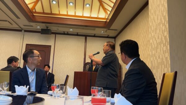 春の叙勲「瑞宝中綬章」上甲俊史氏受章のお祝い